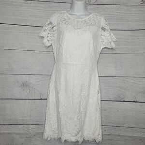 Women's Floral Lace V-Neck Back Dress Small